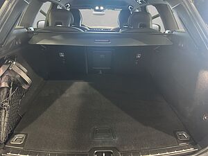 Volvo  Plus Dark