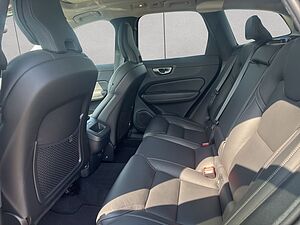Volvo  Plus Dark