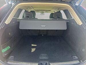 Volvo  Plus Dark
