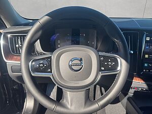 Volvo  Plus Dark