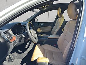 Volvo  Plus Dark