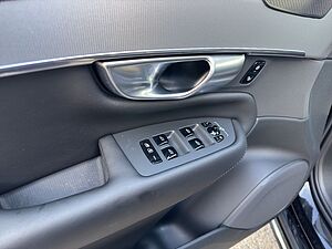 Volvo  Plus Bright