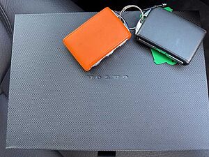 Volvo  Plus Bright