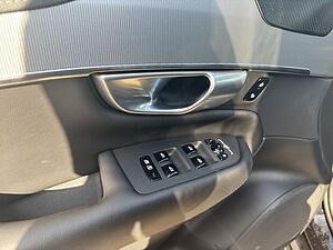 Volvo  Plus Bright