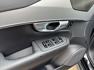 Volvo  Plus Bright
