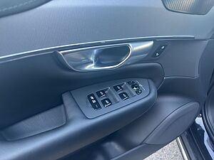 Volvo  Plus Bright
