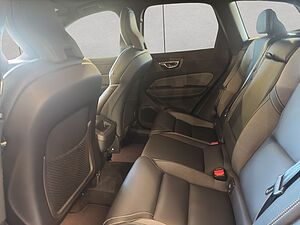 Volvo  Plus Dark
