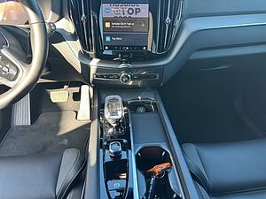 Volvo  Plus Dark