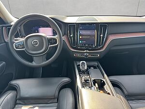 Volvo  Plus Dark
