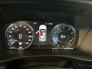 Volvo  Momentum Core