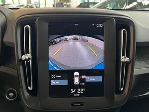 Volvo  Momentum Core