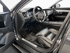 Volvo  D5 AWD  Aut Standh BLIS Voll-LED Navi