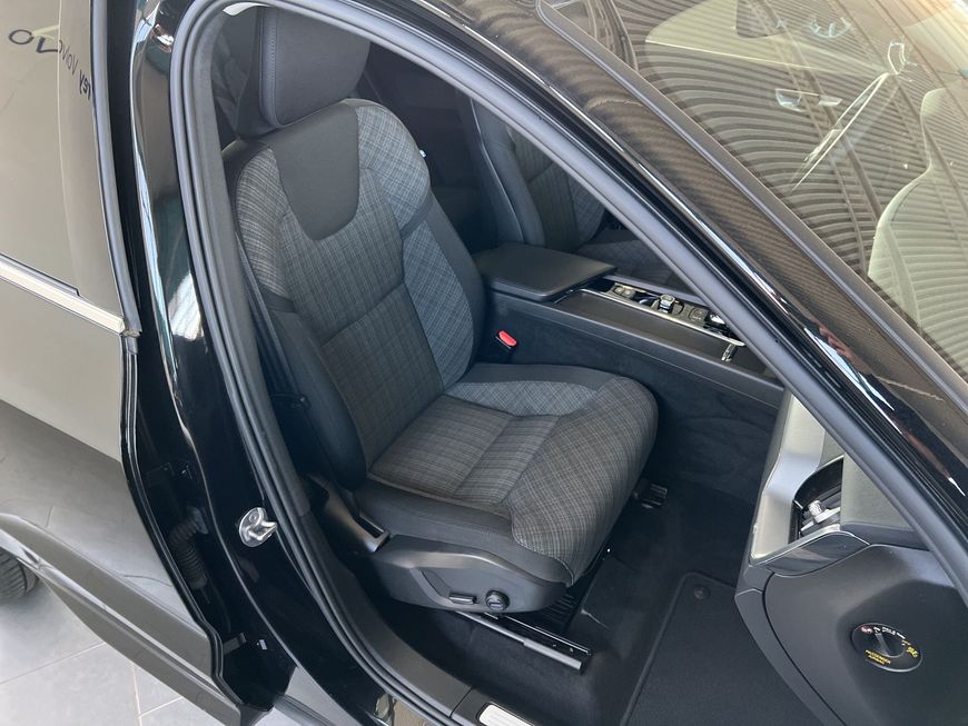 Volvo  Core