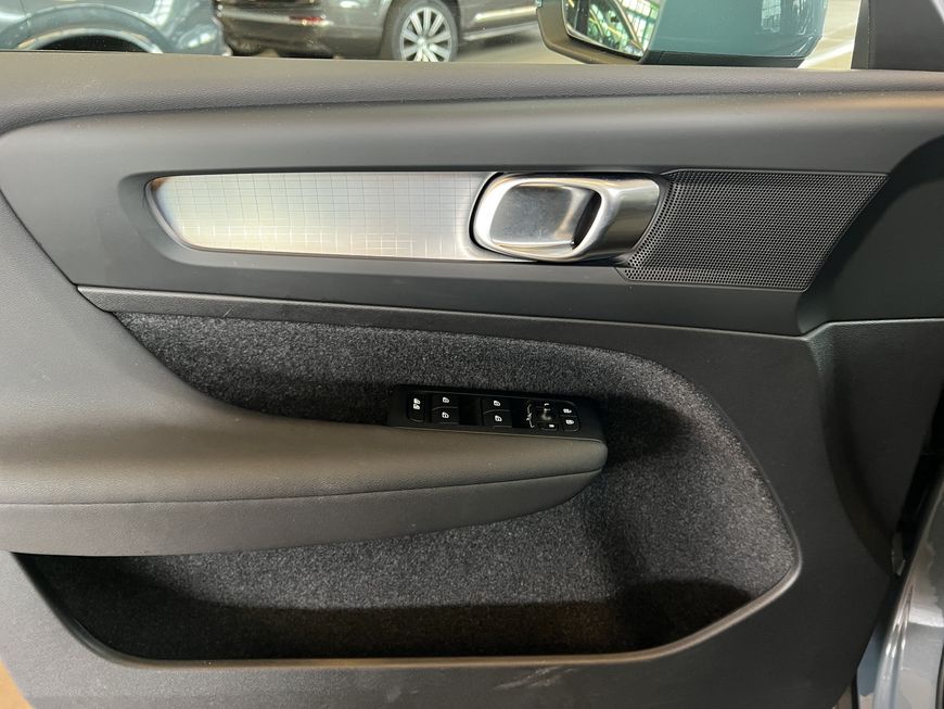 Volvo  T2  Aut Navi LED Kamera PDC v+h