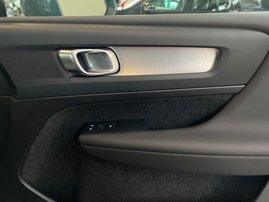 Volvo  T2  Aut Navi LED Kamera PDC v+h