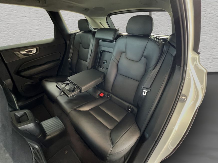 Volvo  20'