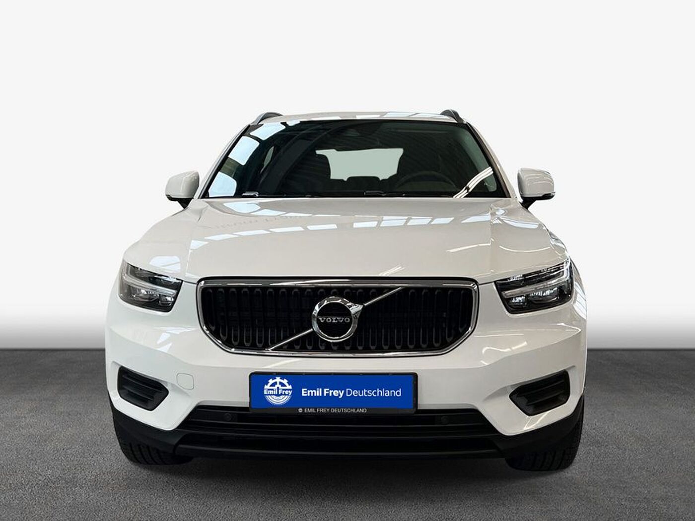 Volvo  T2 Momentum-Core LED-Thors-Hammer Einparkhilfe