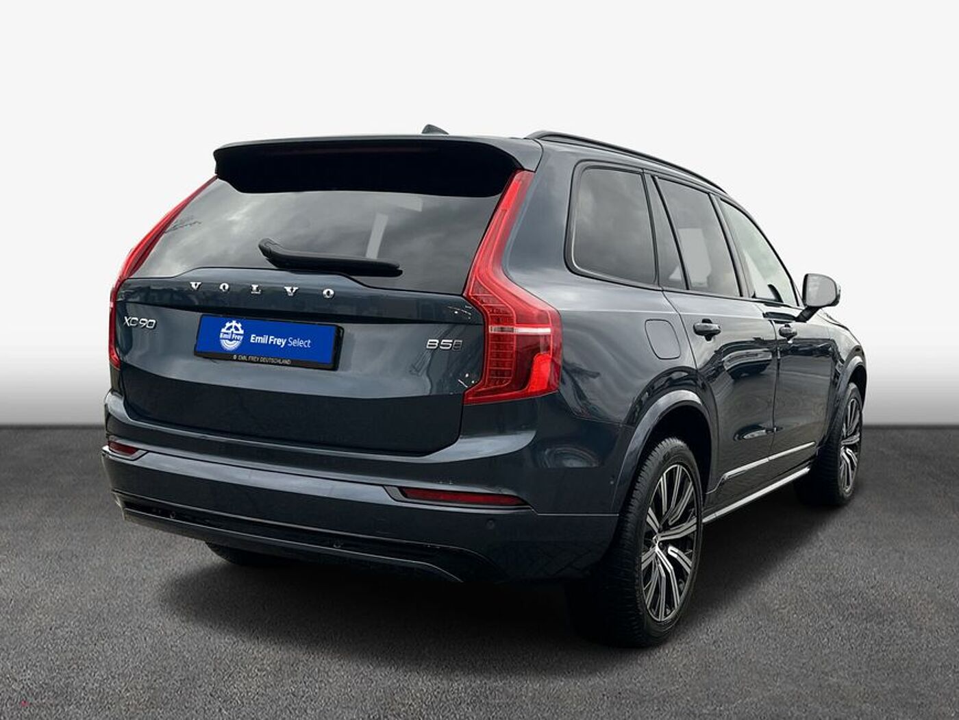 Volvo  Plus Dark