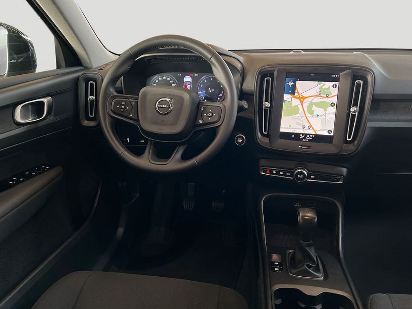 Volvo  T2 Momentum-Core Navi LED AHK Kamera PDCv+h