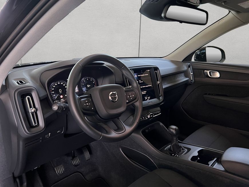 Volvo  Momentum Core