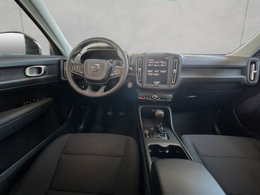 Volvo  Momentum Core
