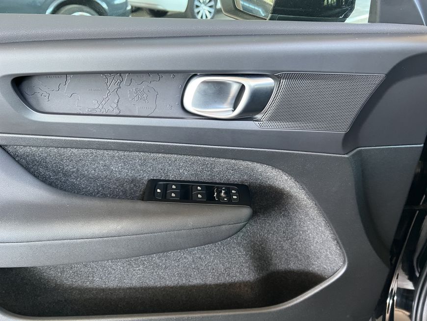 Volvo  Momentum Core