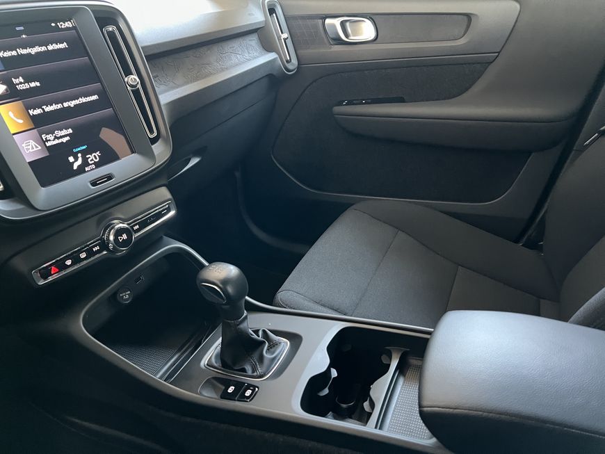 Volvo  Momentum Core