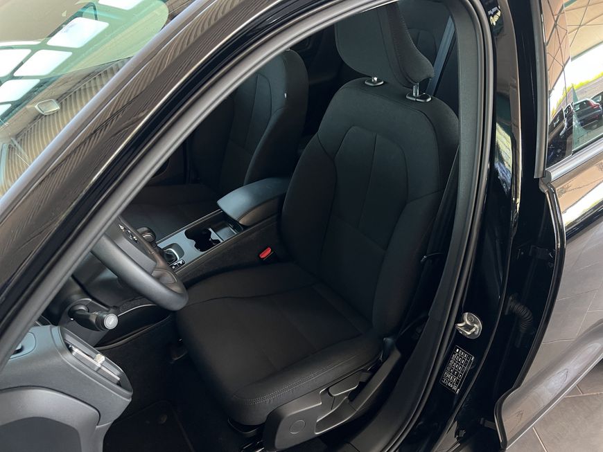 Volvo  Momentum Core
