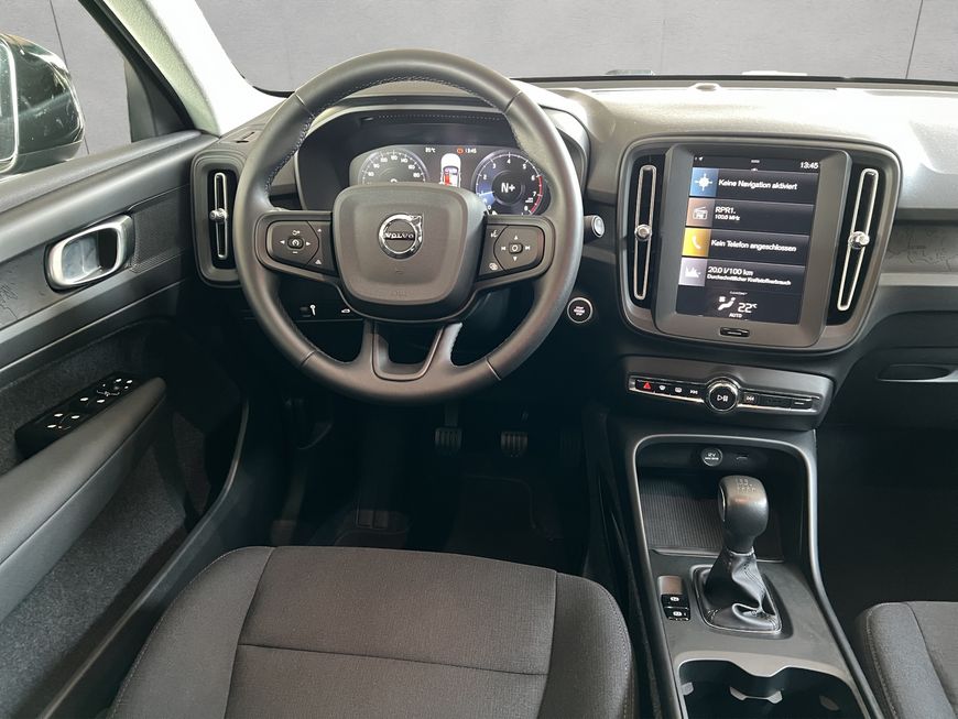 Volvo  Momentum Core
