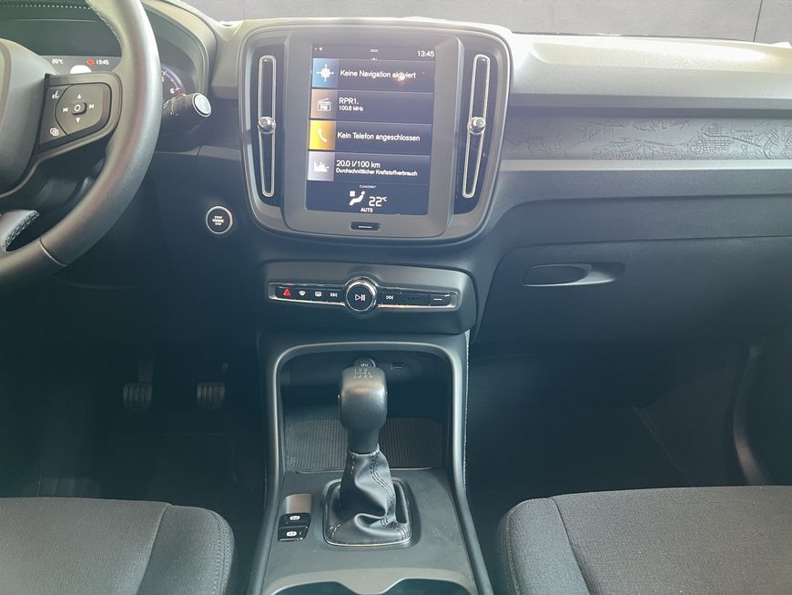 Volvo  Momentum Core
