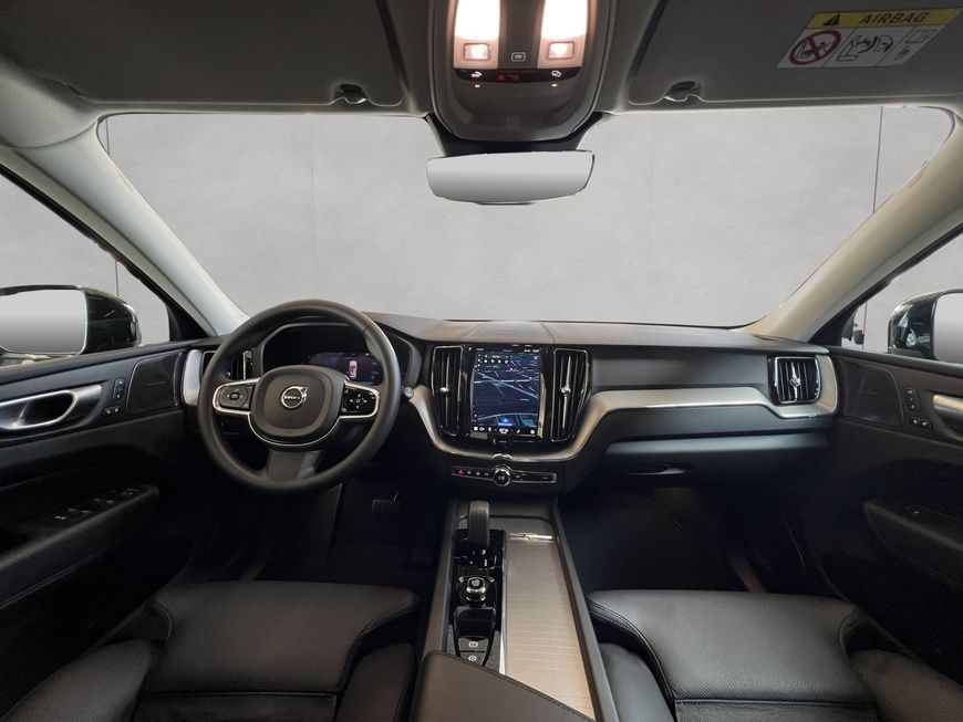 Volvo  Plus Dark