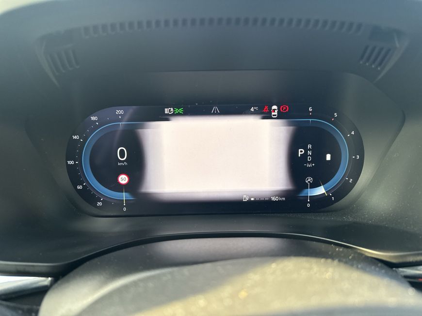 Volvo  Plus Dark