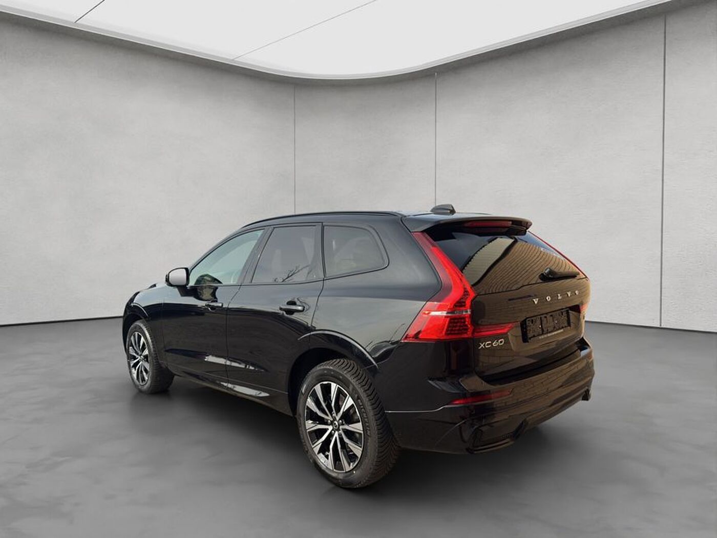 Volvo  Plus Dark