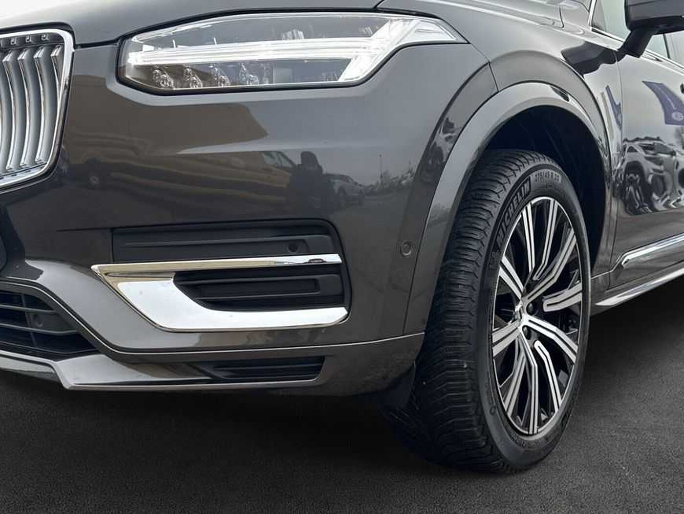 Volvo  Plus Bright