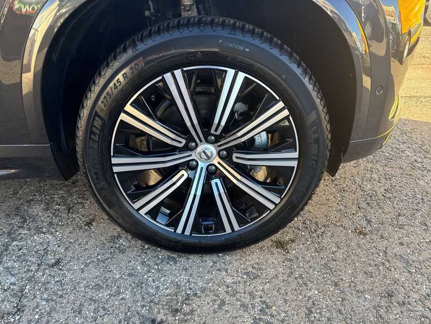 Volvo  Plus Bright
