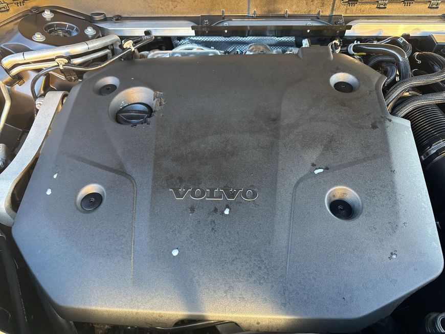 Volvo  Plus Bright