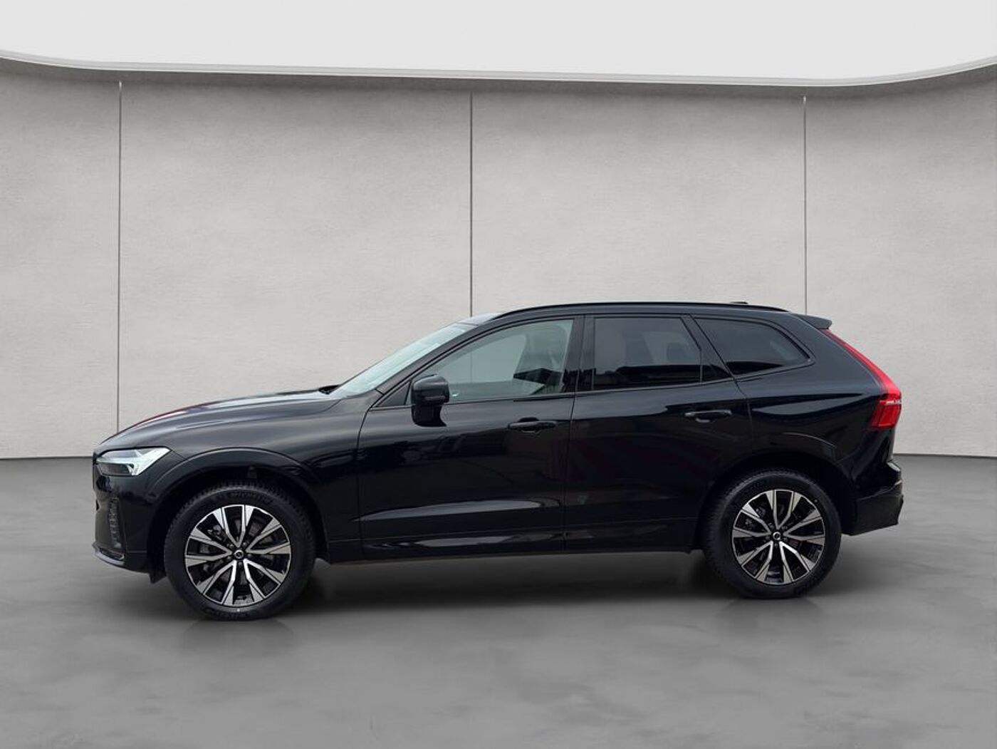 Volvo  Plus Dark