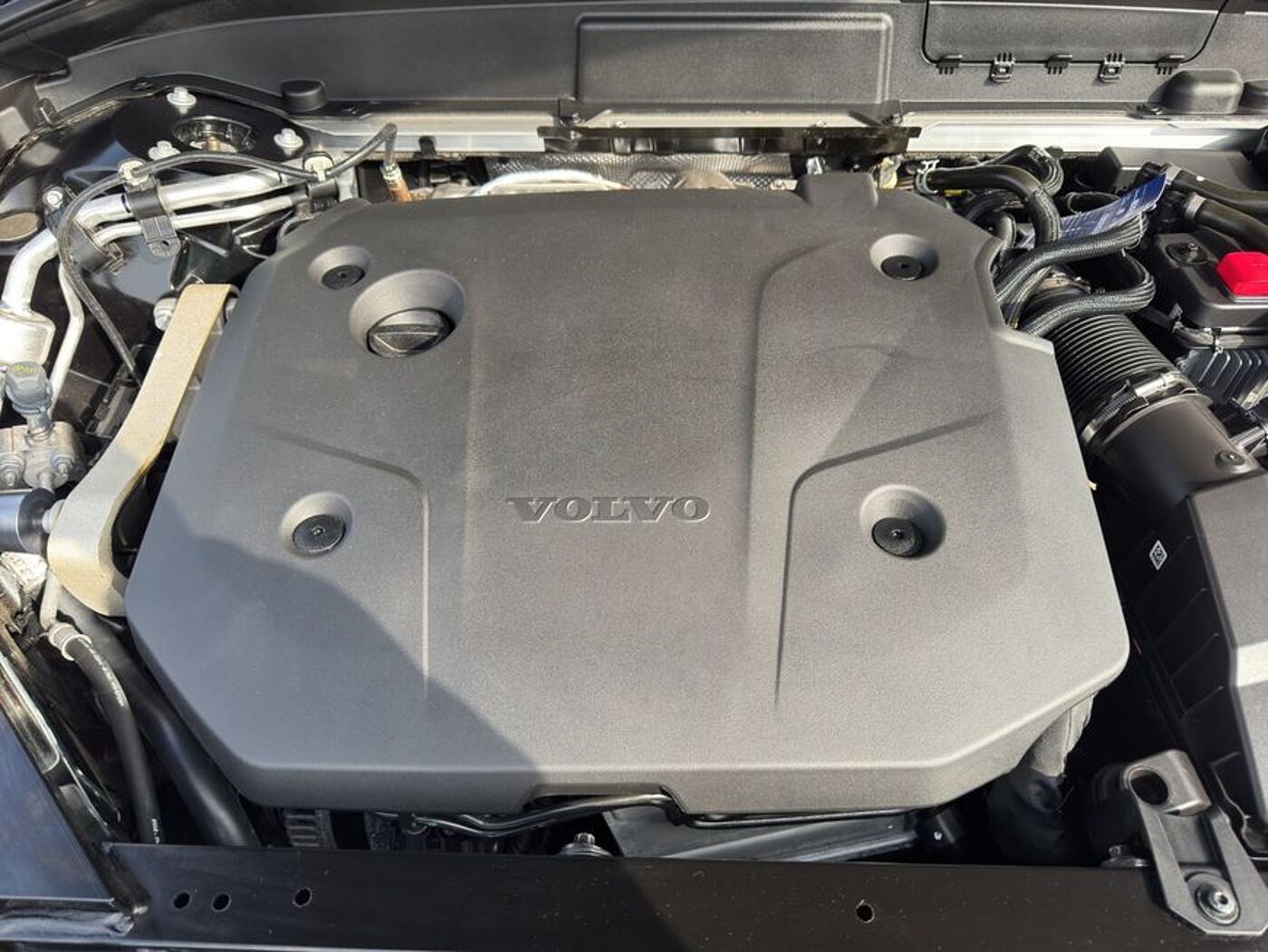 Volvo  Plus Dark