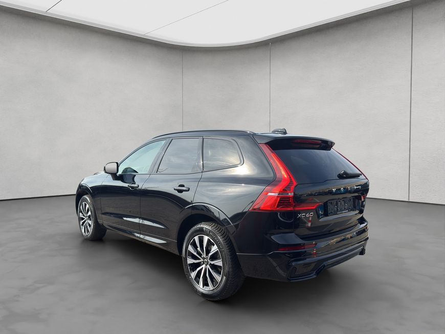 Volvo  Plus Dark
