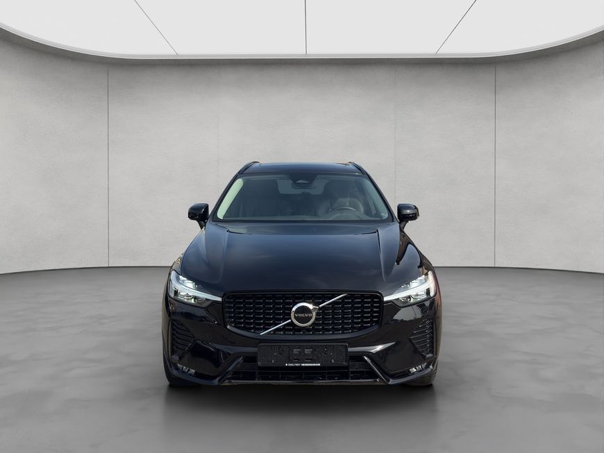 Volvo  Plus Dark
