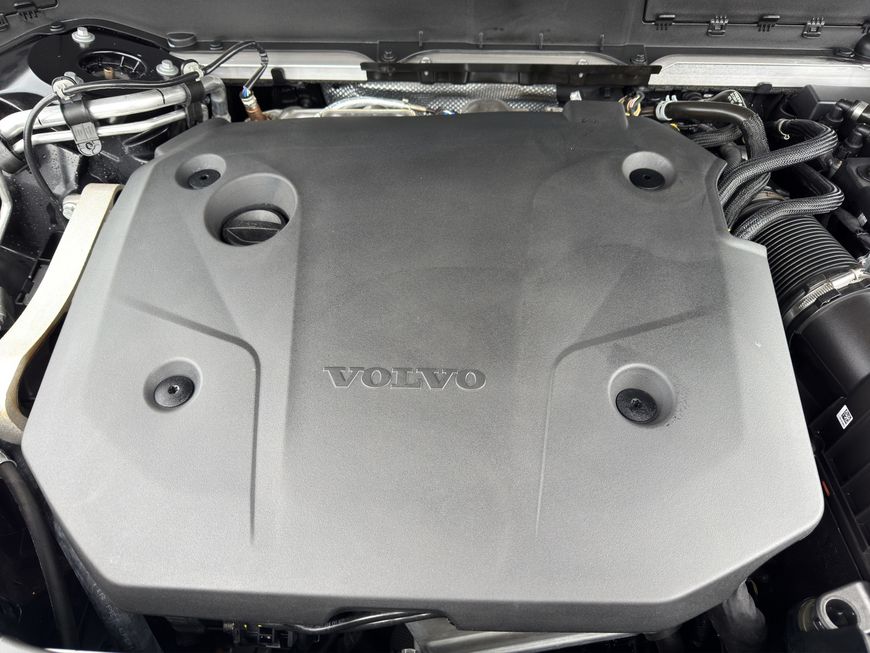 Volvo  Plus Bright