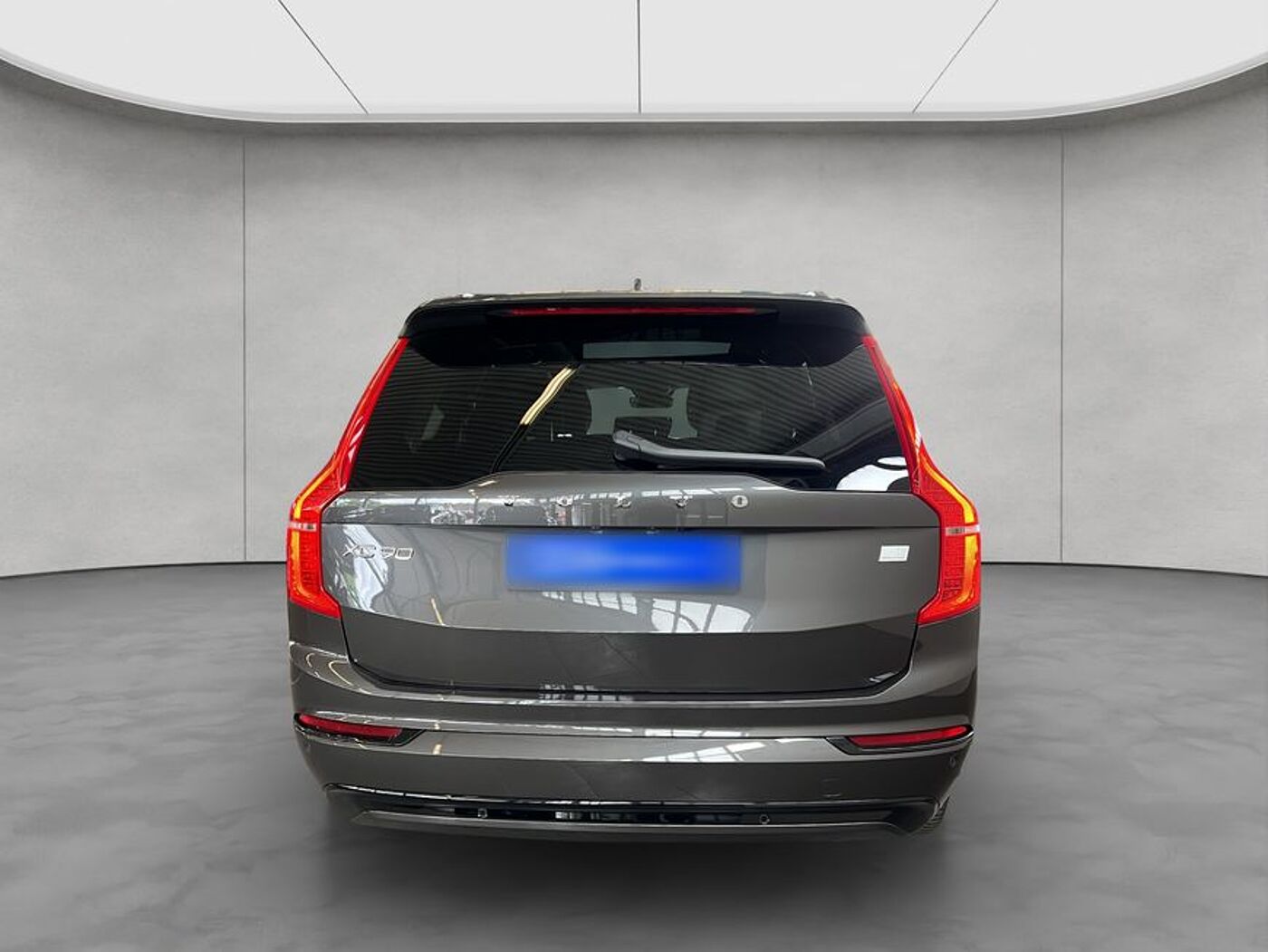 Volvo  Plus Dark