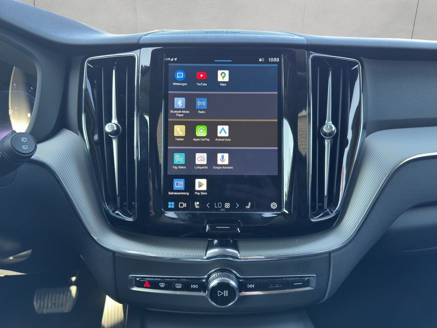 Volvo  Plus Dark