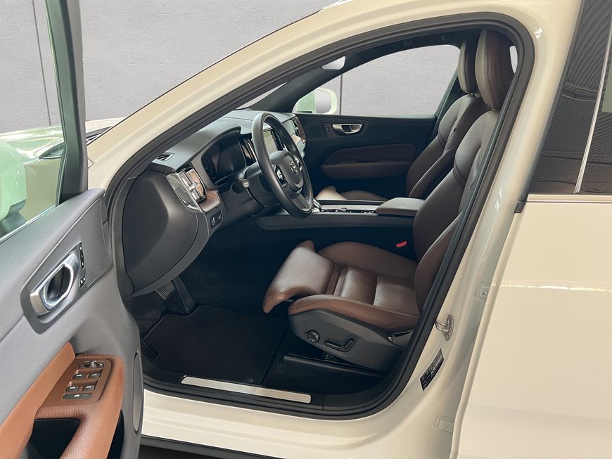Volvo  20'