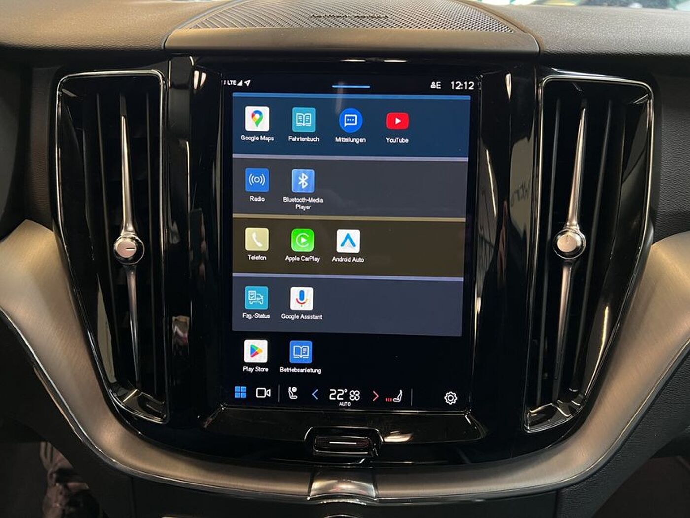 Volvo  Momentum Pro