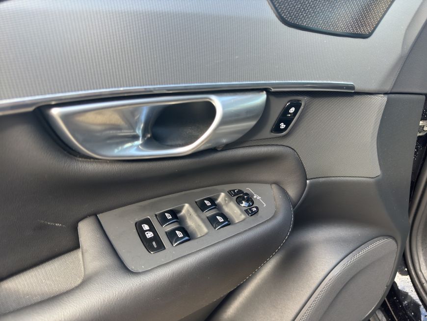 Volvo  Plus Bright