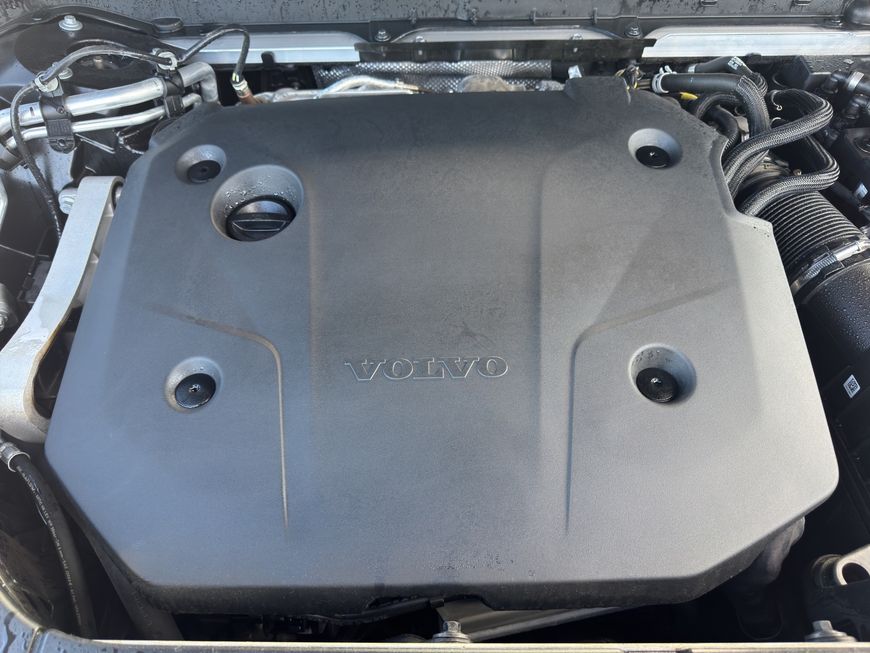 Volvo  Plus Bright