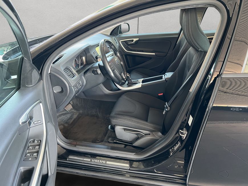 Volvo  Linje Business