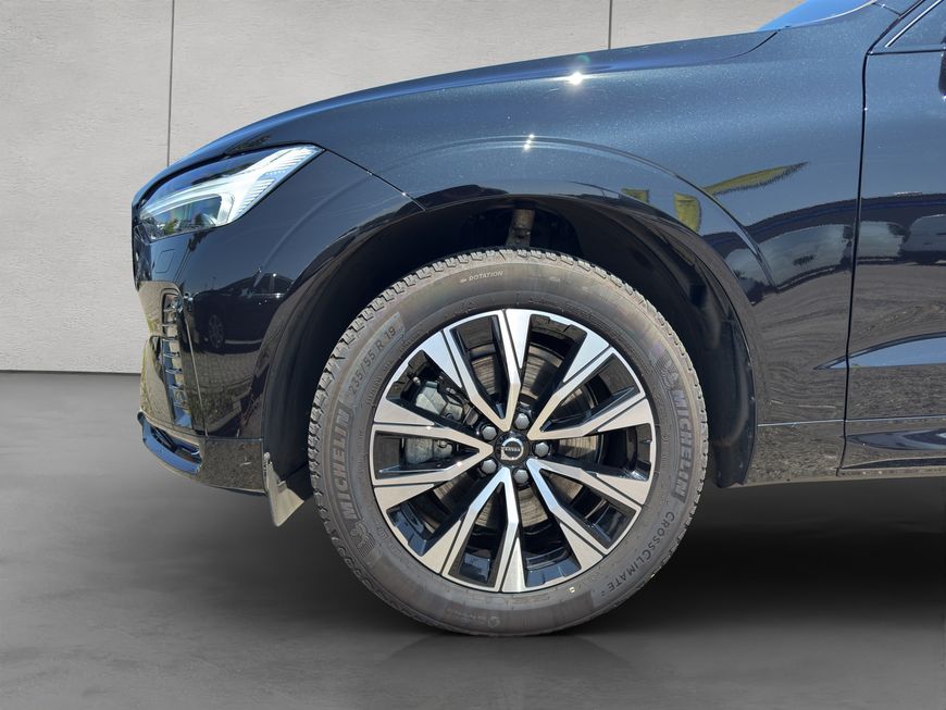 Volvo  Plus Dark