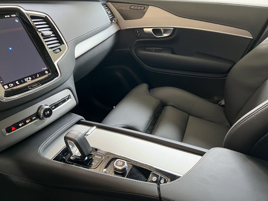 Volvo  Plus Bright